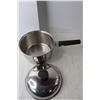 Image 3 : (3) Stainless Steel Pots Up to 10.5" Wide/5" Tall, One Lid