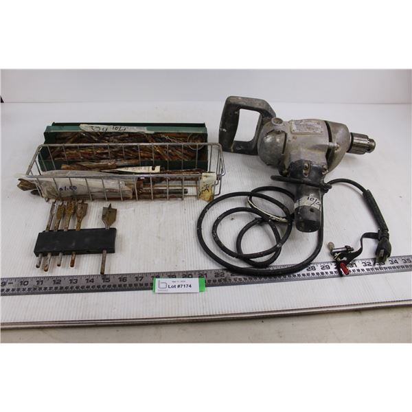 Black & Decker Professional 2-Hand Drill 1321-14 - Tested - Power Cord Cracked, Assorted Drill Bits 