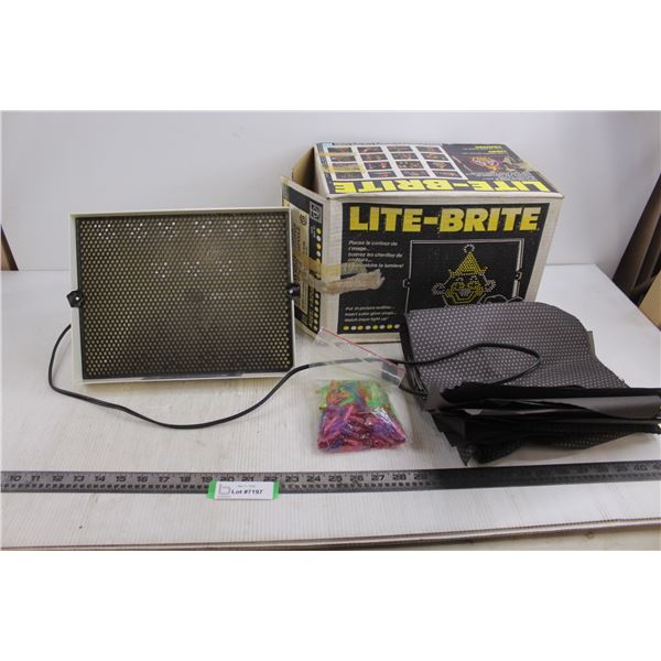 Vintage MB Lite-Brite - Tested