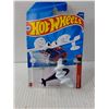 Image 2 : (5) Hotwheels cars Assorted