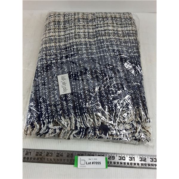 Aspen Cape Grey Scarf