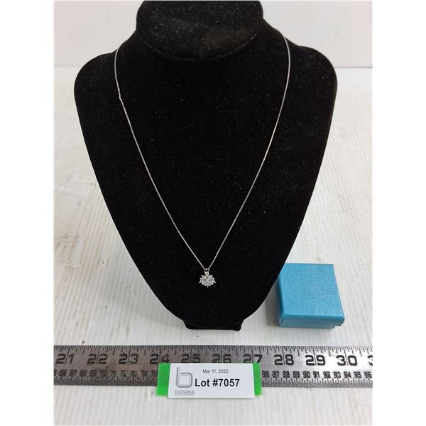 925 Silver Necklace with Silver Snowflake Pendant