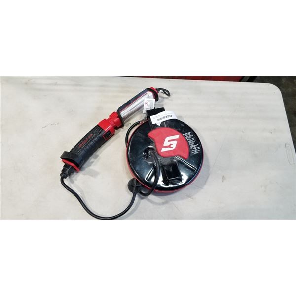 SNAP ON SHOP LIGHT ON RETRACTABLE CORD REEL