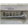 Image 2 : SMALL 17PC SOCKET SET