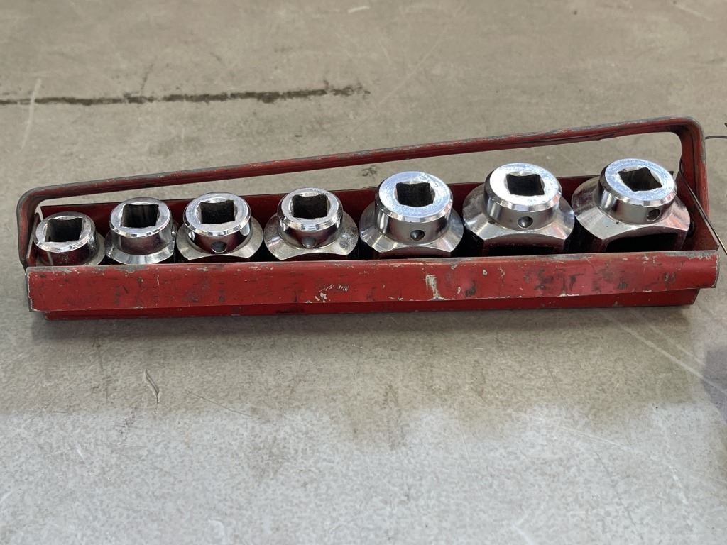 7 MAC TOOLS SOCKETS IN HOLDER