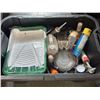 Image 2 : TOTE OF PAINTING SUPPLY
