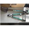 Image 1 : SHOVEL AND EXTENDABLE PRUNERS
