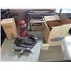 Image 1 : COLMAN LANTERN MODEL 200 AND BOX OF ASSORTED VINTAGE ITEMS