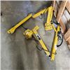 Image 1 : 2 LOADING DOCK LIGHTS