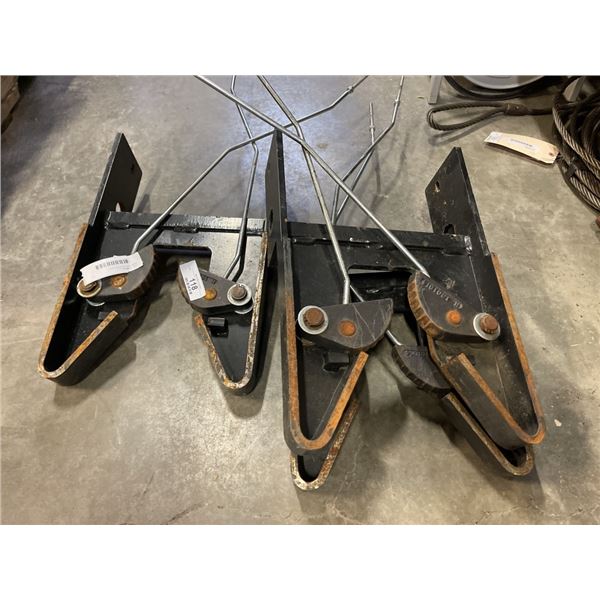 SEMI TRAILER HITCH LOCKS