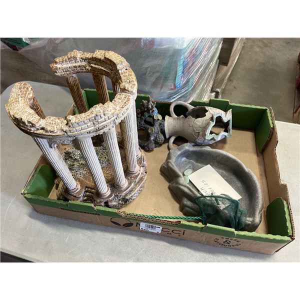 TRAY OF AQUARIUM ACCESSORIES