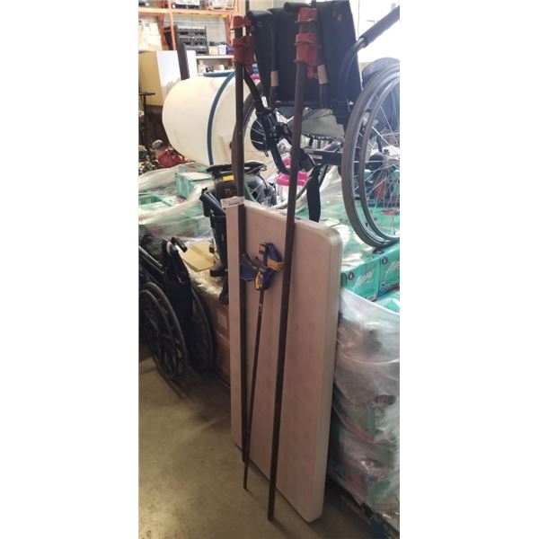 2 6FT WOODWORKER CLAMPS AND IRWIN QUICK GRIP CLAMP