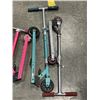 Image 3 : 4 FOLDING SCOOTERS
