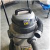 Image 2 : SHOP VAC ROLLING 8 GALLON CONTRACTOR SHOP VACUUM WITH HOSE