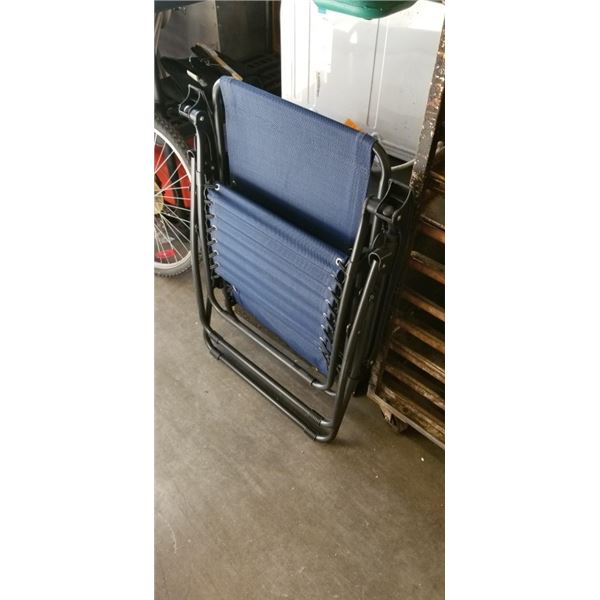 BLUE ZERO GRAVITY LOUNGE CHAIR