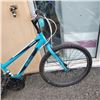 Image 3 : BLUE MOVELO BIKE
