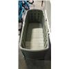 Image 2 : RUBBERMAID OUTDOOR STORAGE BIN