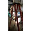 Image 3 : LITE 6FT FIBREGLASS A FRAME LADDER