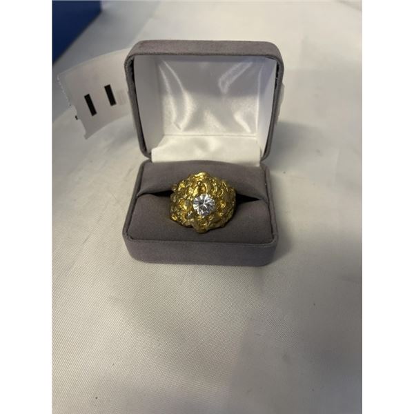 LARGE GOLD TONE MENS RING