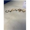 Image 1 : SIX DINNER RINGS