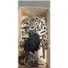 Image 2 : ANTIQUE CLOCK AND DRESSER KEYS
