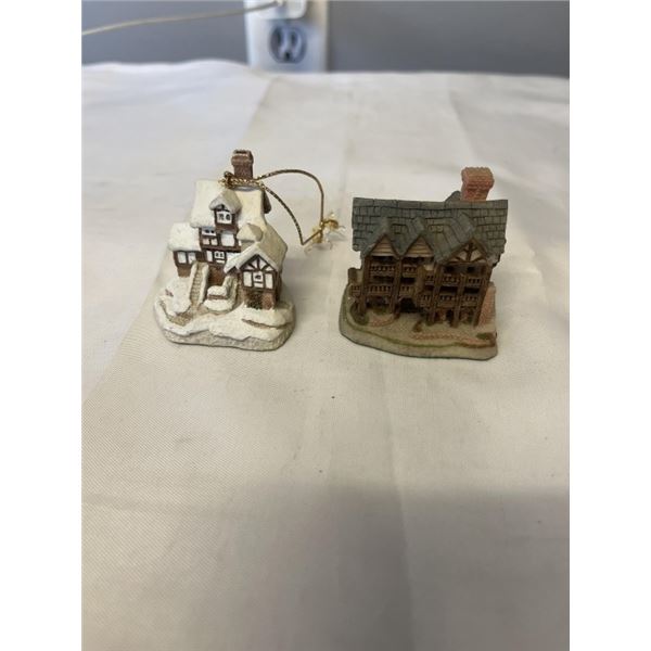 TWO MINIATURE DAVID WINTER FIGURES,  THE GRANGE  AND  EBENEZER SCROOGE'S COUNTING HOUSE 