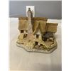 Image 1 : DAVID WINTER FIGURE (1986), "THE WEST COUNTRY COLLECTION DEVON CREAMERY"
