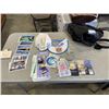 Image 1 : EXPO 86 COLLECTIBLES WALLET, PASSPORT BOOK AND MORE
