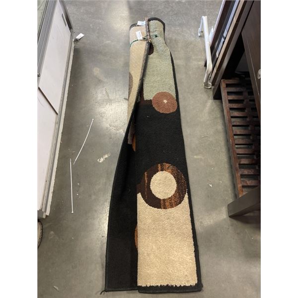APPROX 5FT X 8FT AREA CARPET