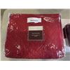 Image 2 : ASSORTED NEW BED LINENS INCLUDING KINGSIZE QUILT