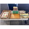 Image 1 : BOX OF VINTAGE SERVING TRAYS AND COOKBOOKS