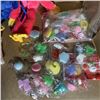 Image 8 : 2 NEW POPPY PLAYTIME KISSY MISSY PLUSH, NEW ROBLOX PLUSH, SQUISHY FIGURES AND 30PC OF SILICON CHICKE