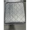 Image 2 : 4 NEW ARECWY WINDSHIELD SNOW COVERS