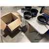 Image 1 : LARGE LOT OF POTS AND PANS