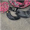 Image 5 : NEW XYPLER SNOW TUBE WITH HARD BOTTOM,  PINK CAMO, RETAIL $160