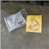 Image 5 : 5 PIECES OF MENS FLEECE AND WINDBREAKER JACKETS, 2 NEW LOGO T-SHIRTS