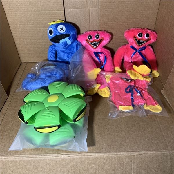 3 POPPY PLAYTIME KISSY MISSY PLUSH, 2 NEW ROBLOX PLUSH AND 2 COLLAPSABLE DOG BALLS WITH LIGHTS