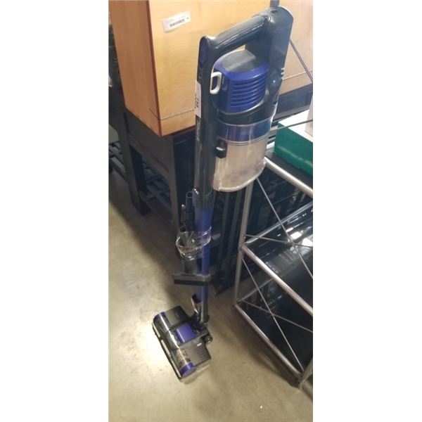 SHARK ROCKET PRO CORDLESS VACUUM NO CHARGER