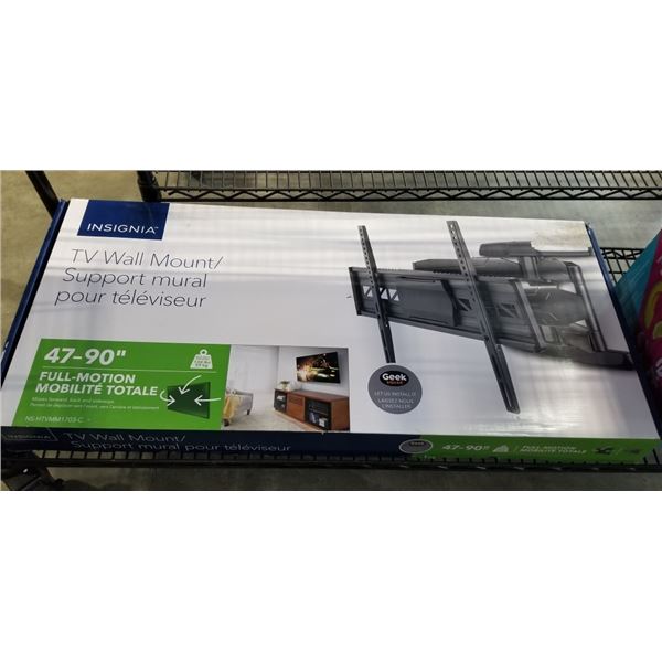 INSIGNIA 47 -90  FULL MOTION TV WALL MOUNT, RETAIL $199