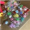 Image 6 : 2 NEW POPPY PLAYTIME KISSY MISSY PLUSH, NEW ROBLOX PLUSH, SQUISHY FIGURES AND 30PC OF SILICON CHICKE