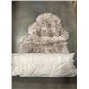 Image 2 : SHEEPSKIN RUG