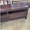 Image 2 : BLACK MEDIA CABINET