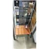 Image 2 : MODERN SHELF WITH GLASS SHELVES