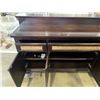 Image 3 : 3 DRAWER, 4 CUPBOARD BAR