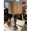Image 1 : MODERN TABLE LAMP AND DECORATIVE VASE