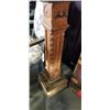 Image 2 : NICE TRAMP ART OAK PLANTSTANT, 42 INCH TALL