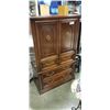 Image 1 : STRATHROY CABINET WITH DRAWERS