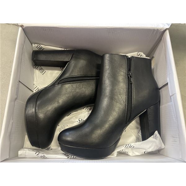 NEW WOMEN'S BLACK LEATHER BOOTS, SIZE 9.5