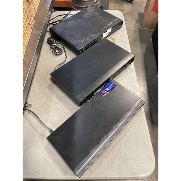 2 SONY AND HP BLU RAY AND DVD PLAYERS