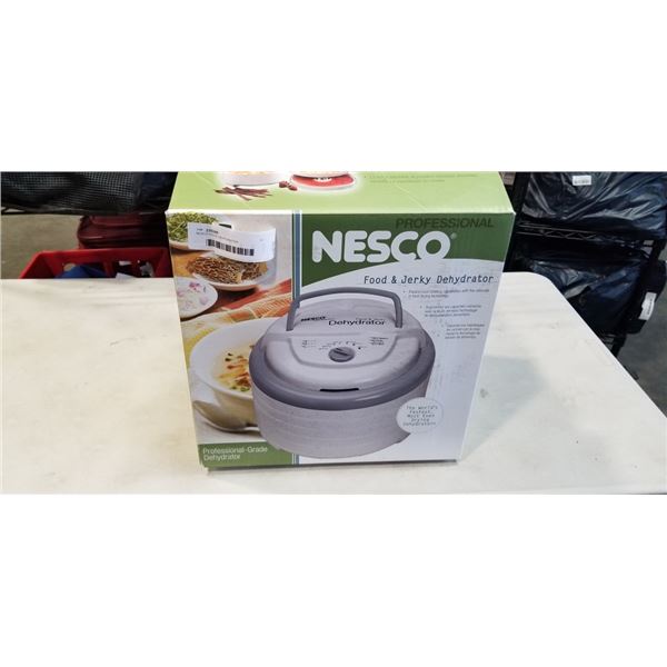 NESCO FOOD DEHYDRATER